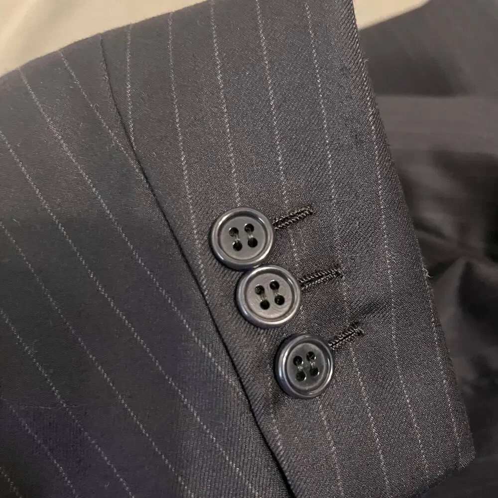 Brioni Roma Wool Blazer Mens 44R Navy Double Breasted Pinstripe Sport Coat FLAW